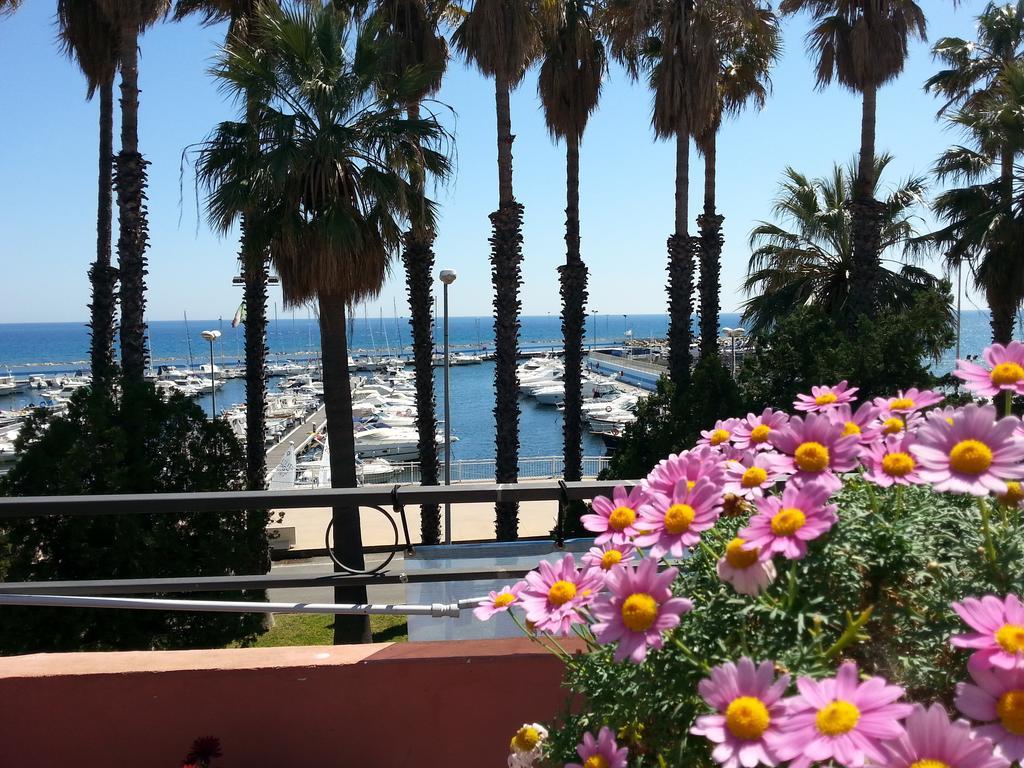 Vela Bianca H & R Hotel Diano Marina Exterior foto