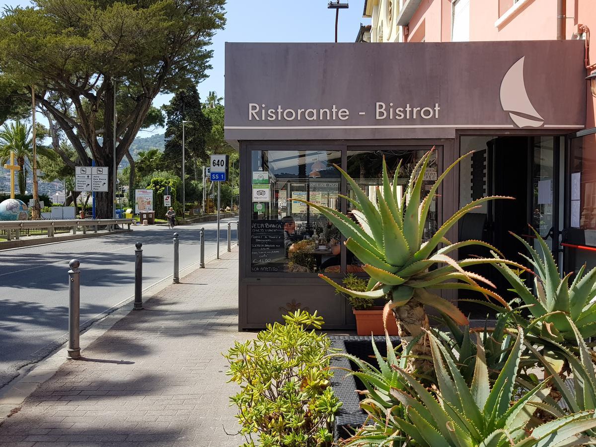 Vela Bianca H & R Hotel Diano Marina Exterior foto